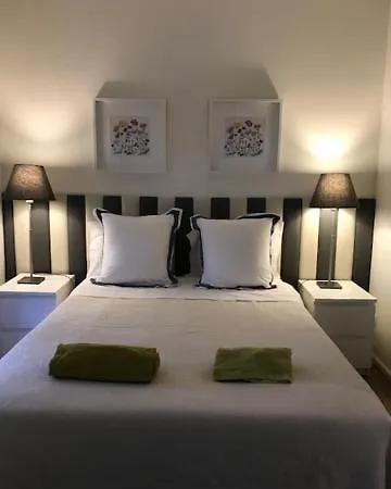 Unique Monsanto View 2 Bedrooms In Campolide Lisbon